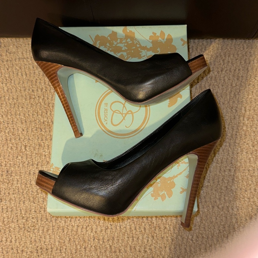 Peep toe heels
